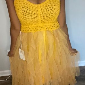 Cute mustard summer dress